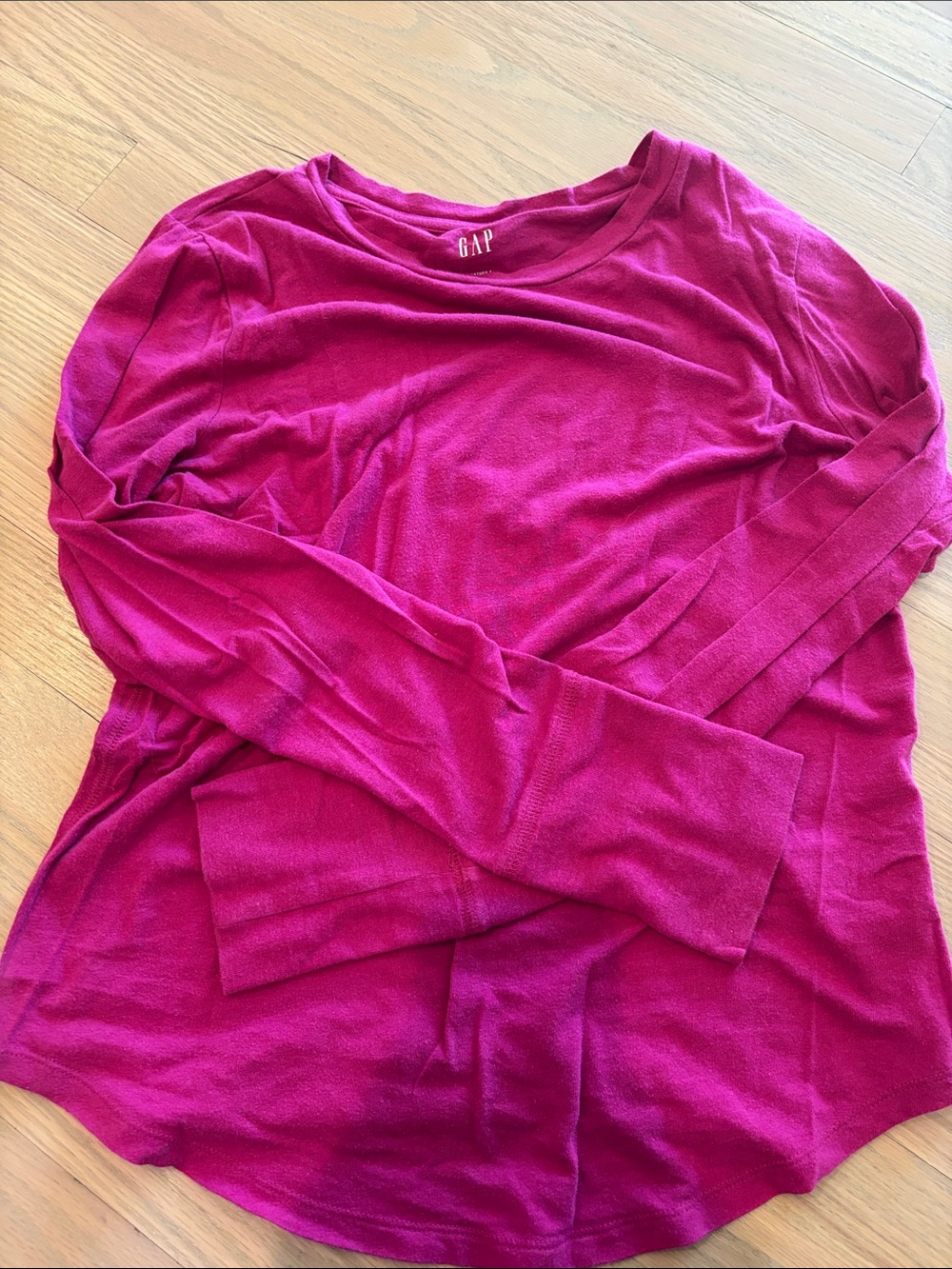 GAP Women's Long Sleeve Crewneck Top - Magenta